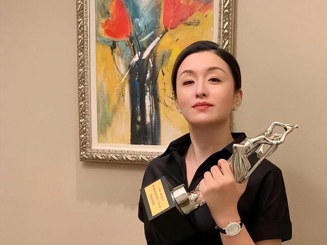 默应对证明娱乐圈的处世之道被秦雯背刺4天后陈道明的沉(图4)